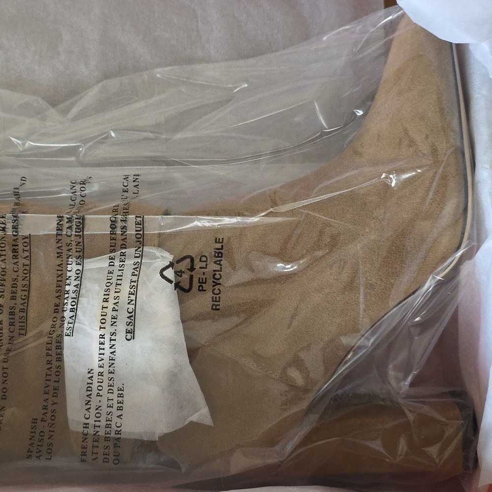 NIB Dee Ocleppo Samantha Buckle Boot - Picture 7 of 7